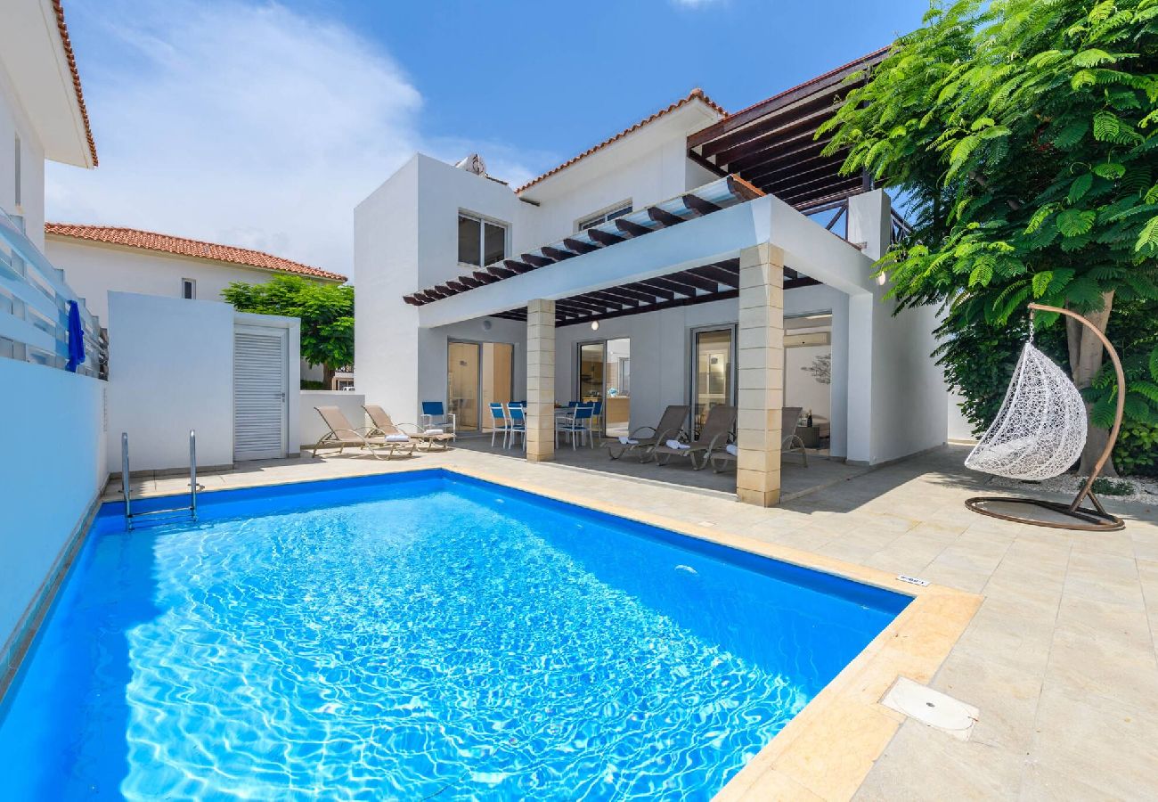 Villa in Protaras - Villa Konnos Breeze