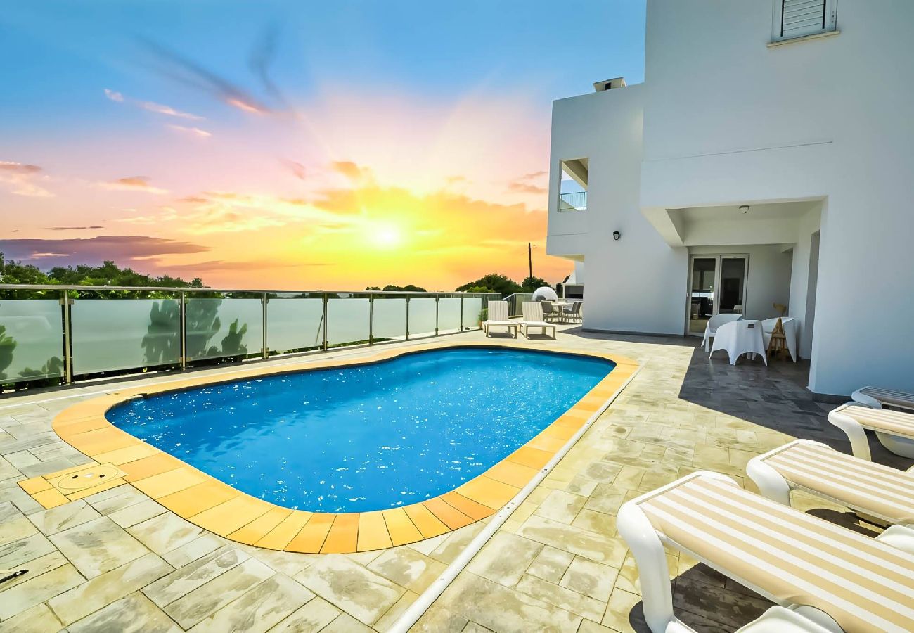 Villa in Ayia Napa - Villa Christina Elité