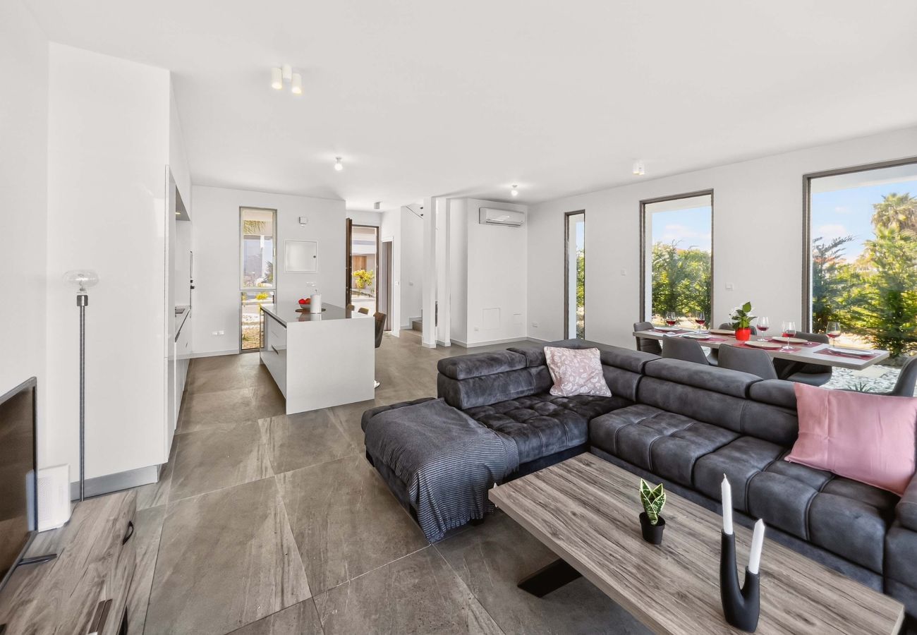 Villa à Protaras - Azure Harmony Villa