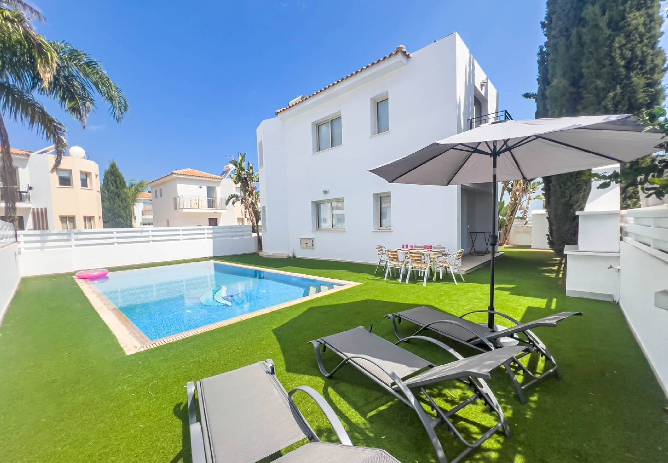 Villa a Protaras - Villa Dolce Vita