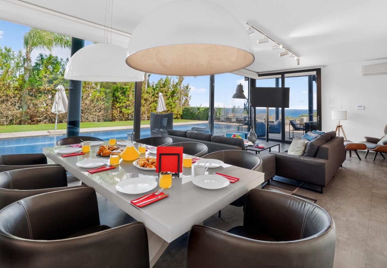 Villa a Protaras - Azzurra Seafront Villa