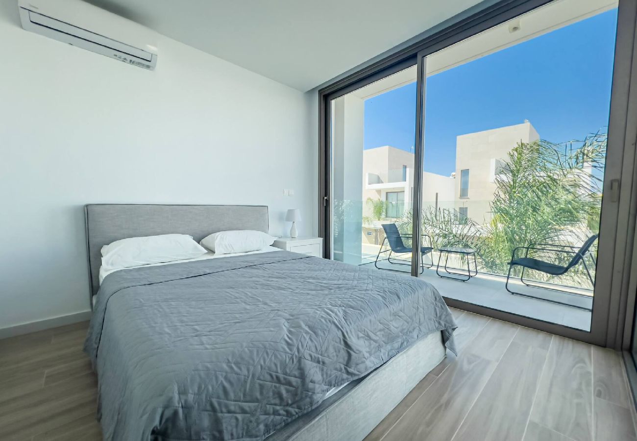 Villa i Protaras - Azure Breeze Villa