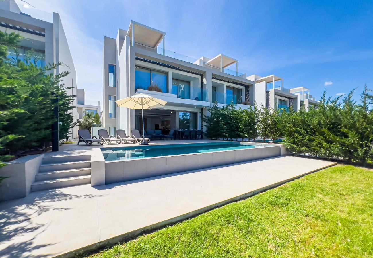 Villa i Protaras - Azure Horizon Villa