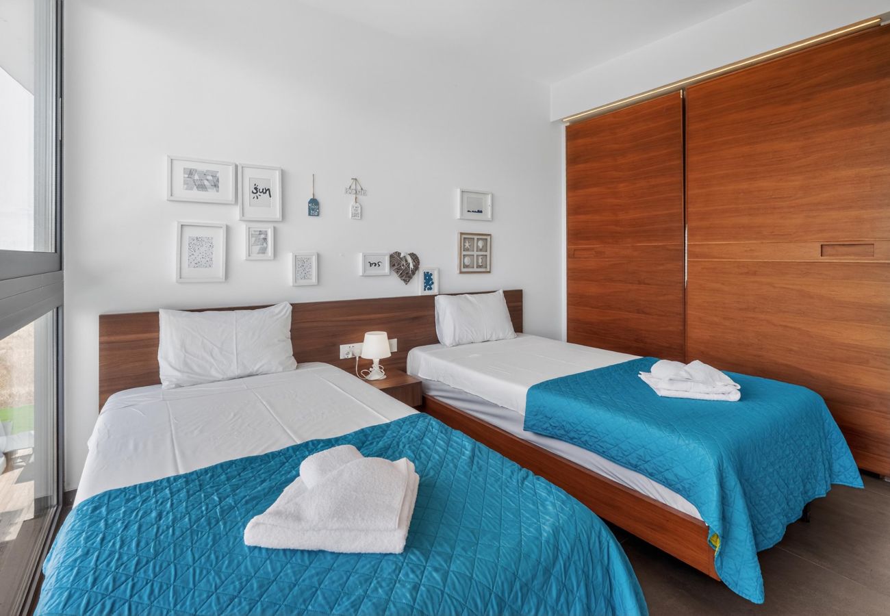 Villa i Protaras - Azzurra Seafront Villa