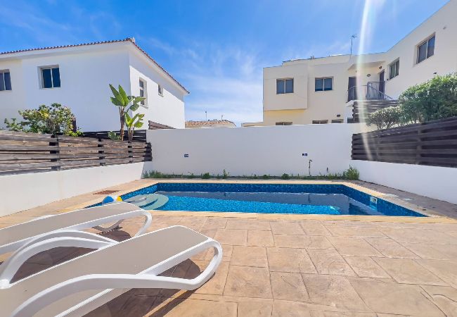 Willa w Protaras - Pernera Seaside Villa