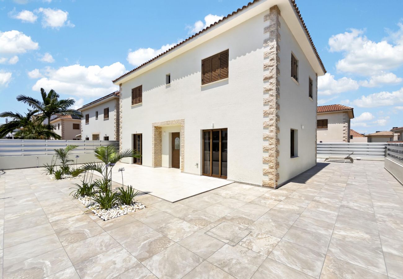 Willa w Protaras - Delina Coastal Villa