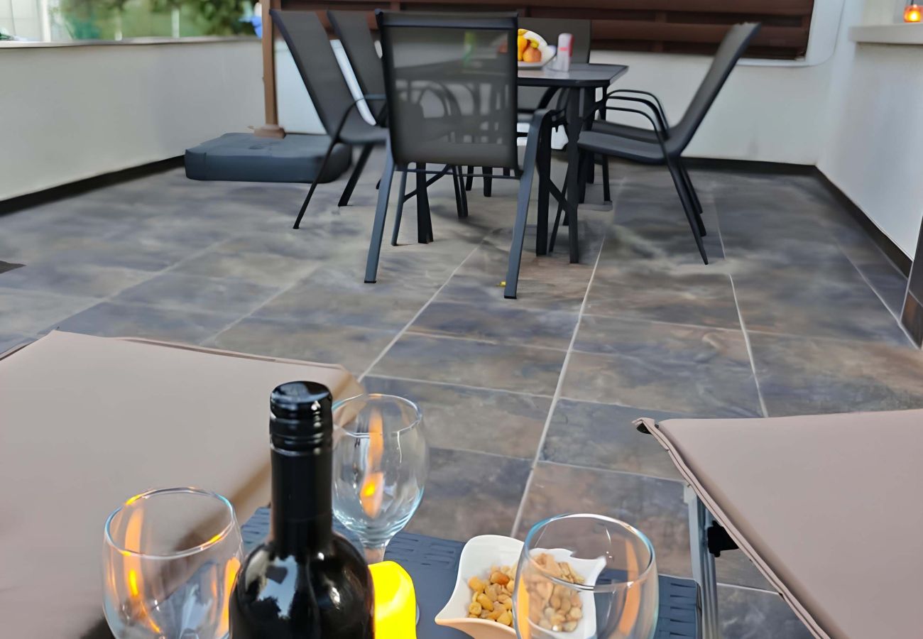 Apartment in Larnaca - Mackenzie Suite