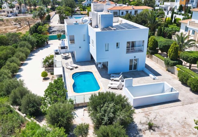 Villa in Ayia Napa - Villa Christina Elité