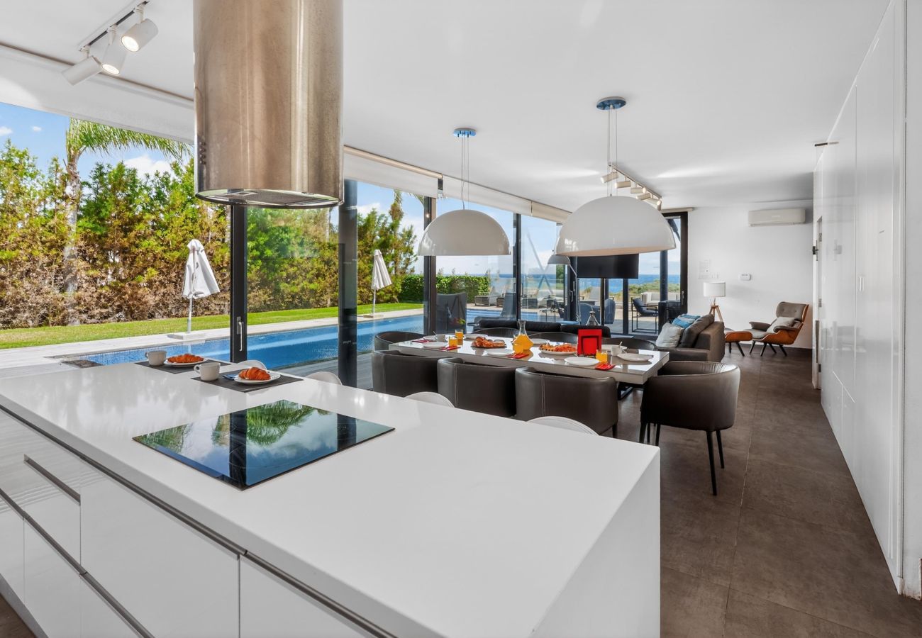 Villa in Protaras - Azzurra Seafront Villa