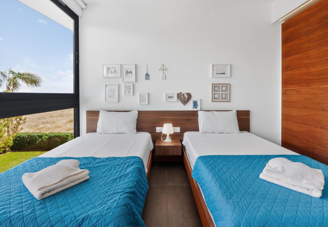 Villa in Protaras - Azzurra Seafront Villa