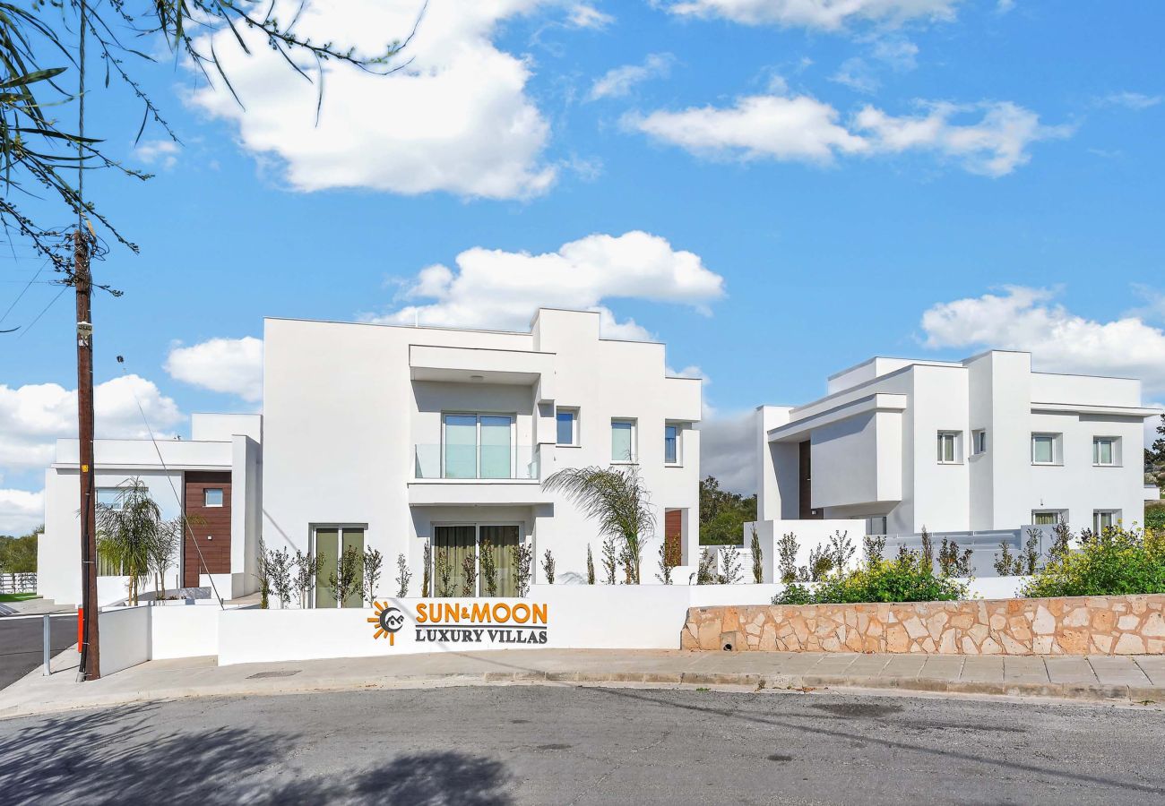 Villa in Ayia Napa - Sun & Moon Luxury - Eclipse Villa