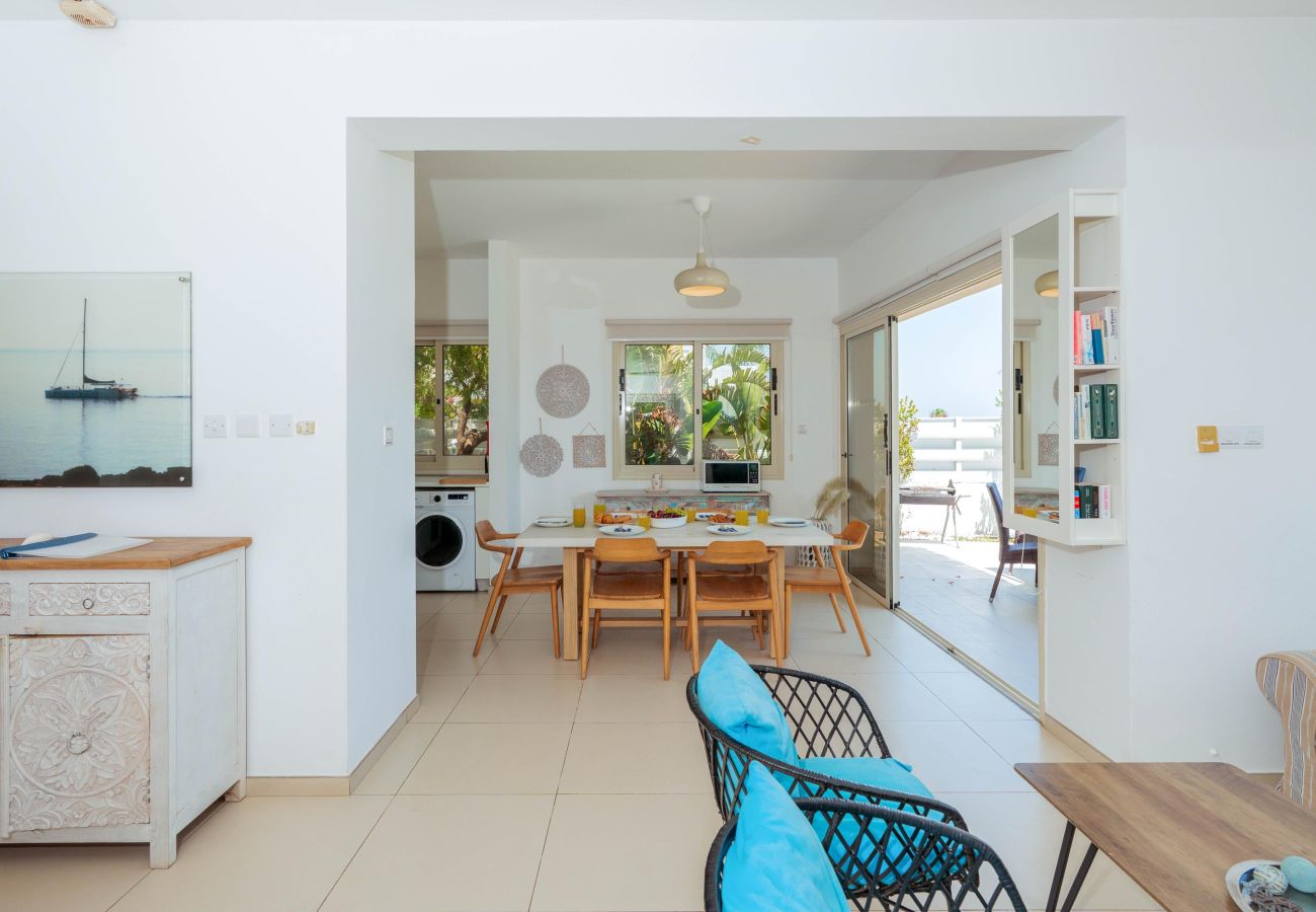 Villa in Protaras - Artisan Seafront Villa - Escape