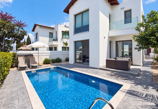 Villa in Pernera - Villa Buena Vida