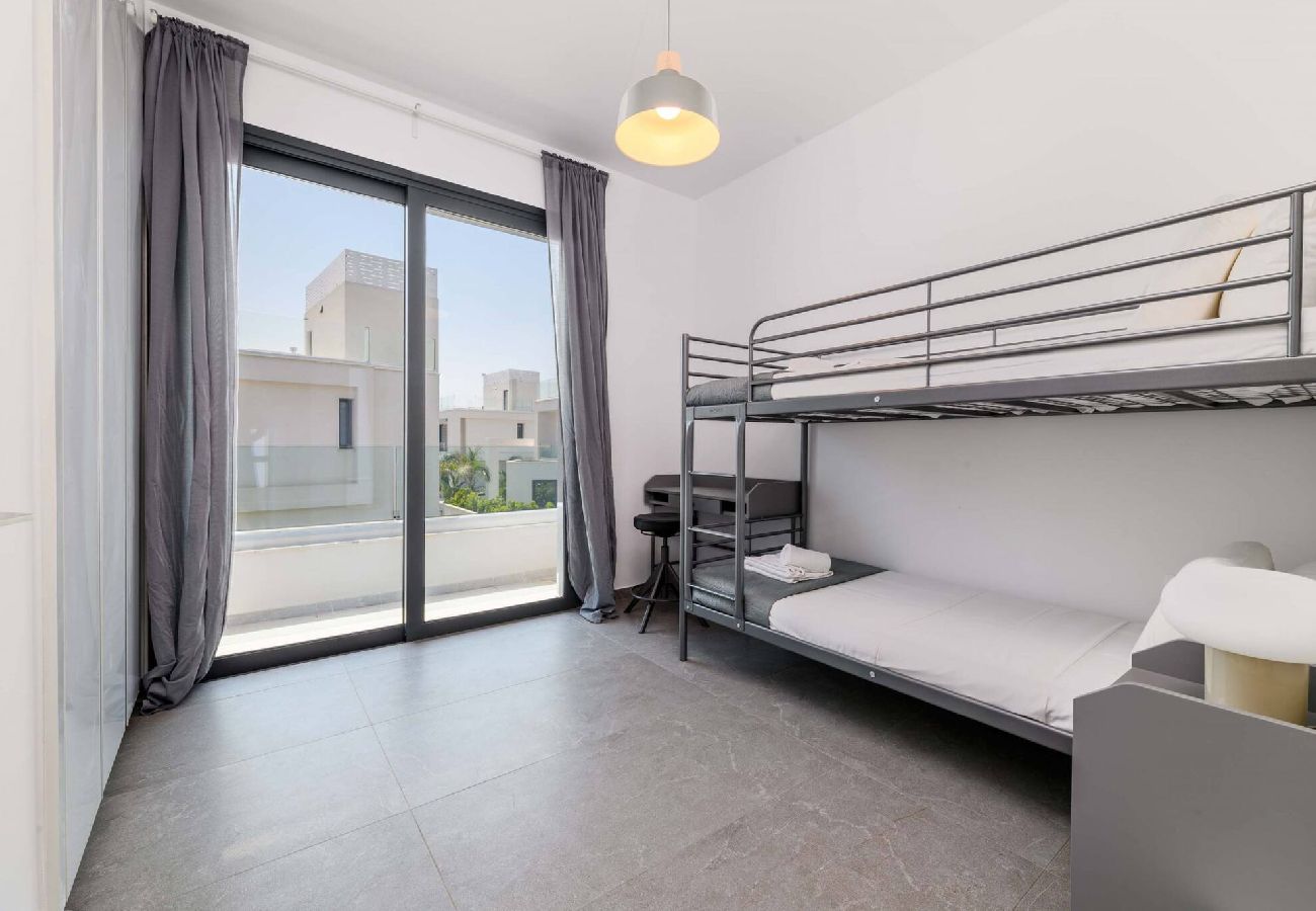 Вилла на Protaras - By The Beach - Nova Seaview Villa