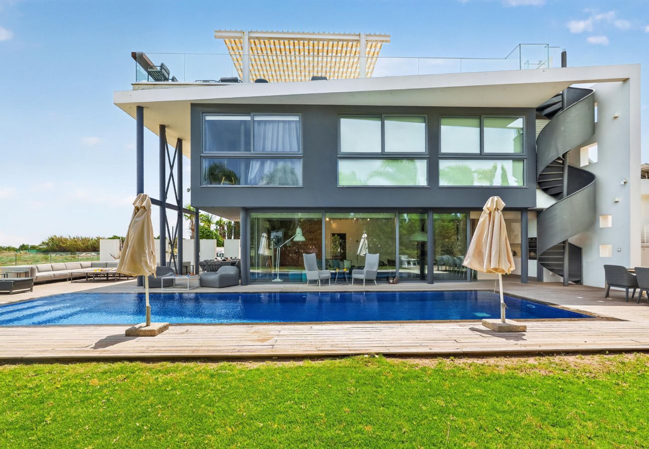 Вилла на Protaras - Azzurra Seafront Villa