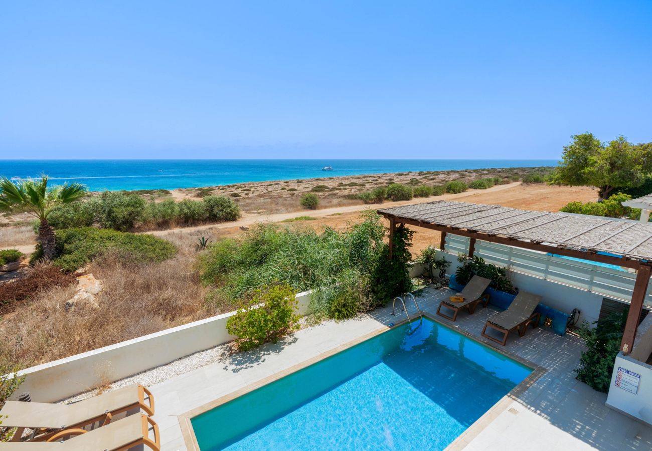 Вилла на Protaras - Artisan Seafront Villa - Escape