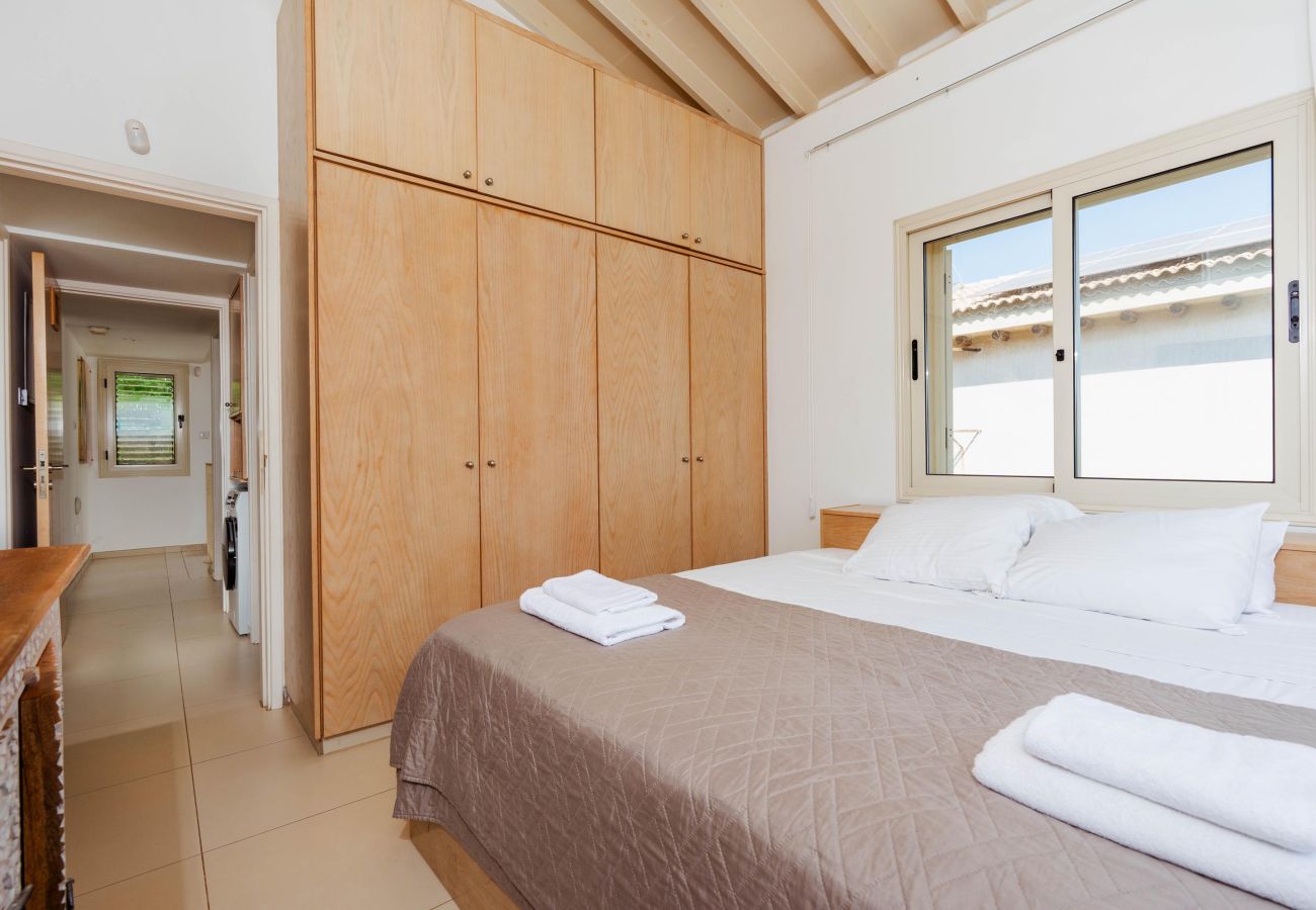 Вилла на Protaras - Artisan Seafront Villa - Treehouse