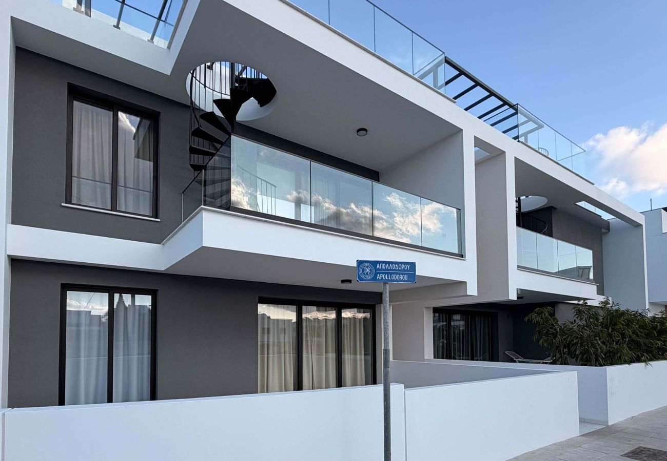Апартаменты на Lakatamia - Cecilia Luxury Suite